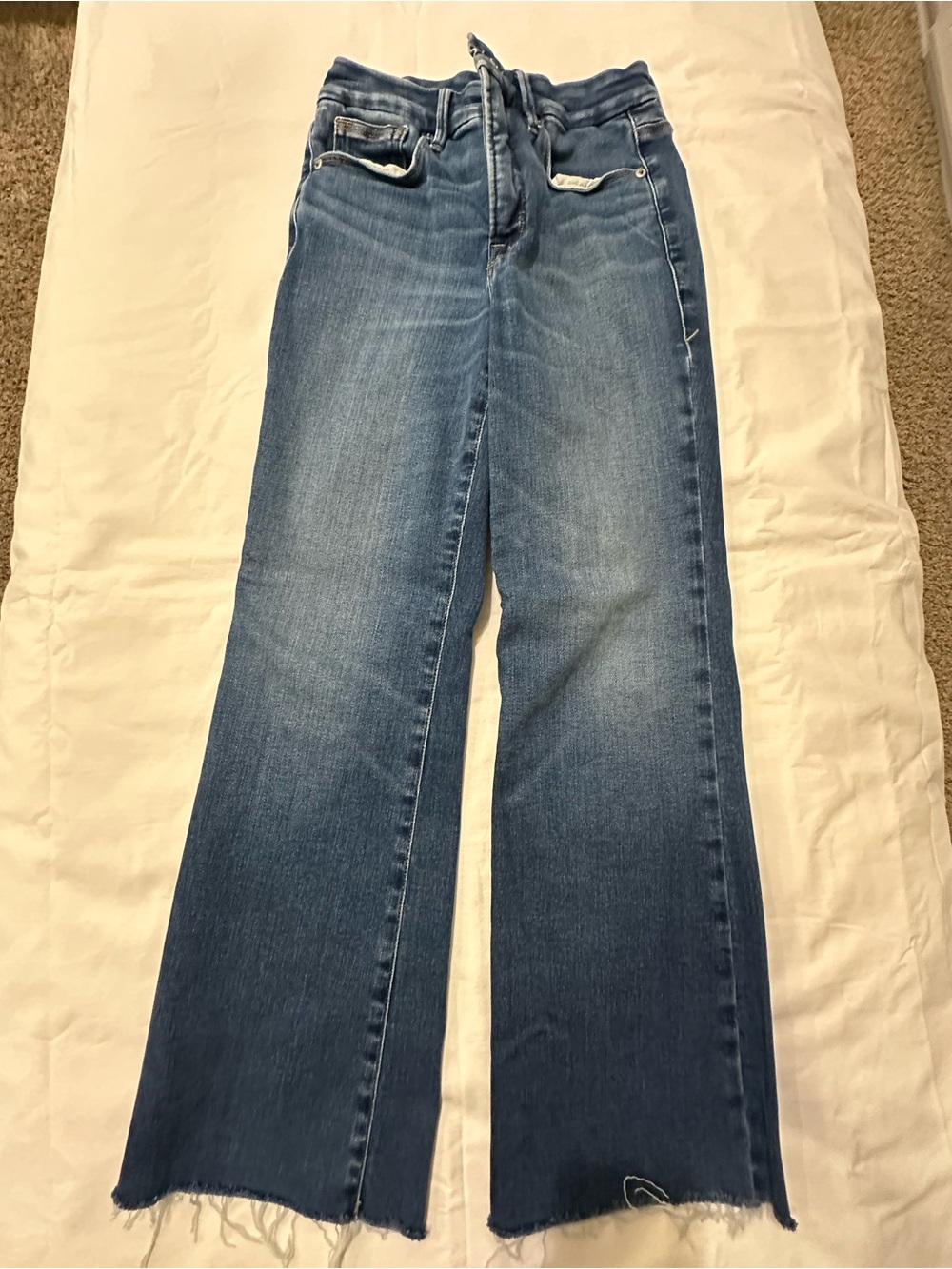 Good American Medium Blue Wide-Leg Jeans with Frayed Hem